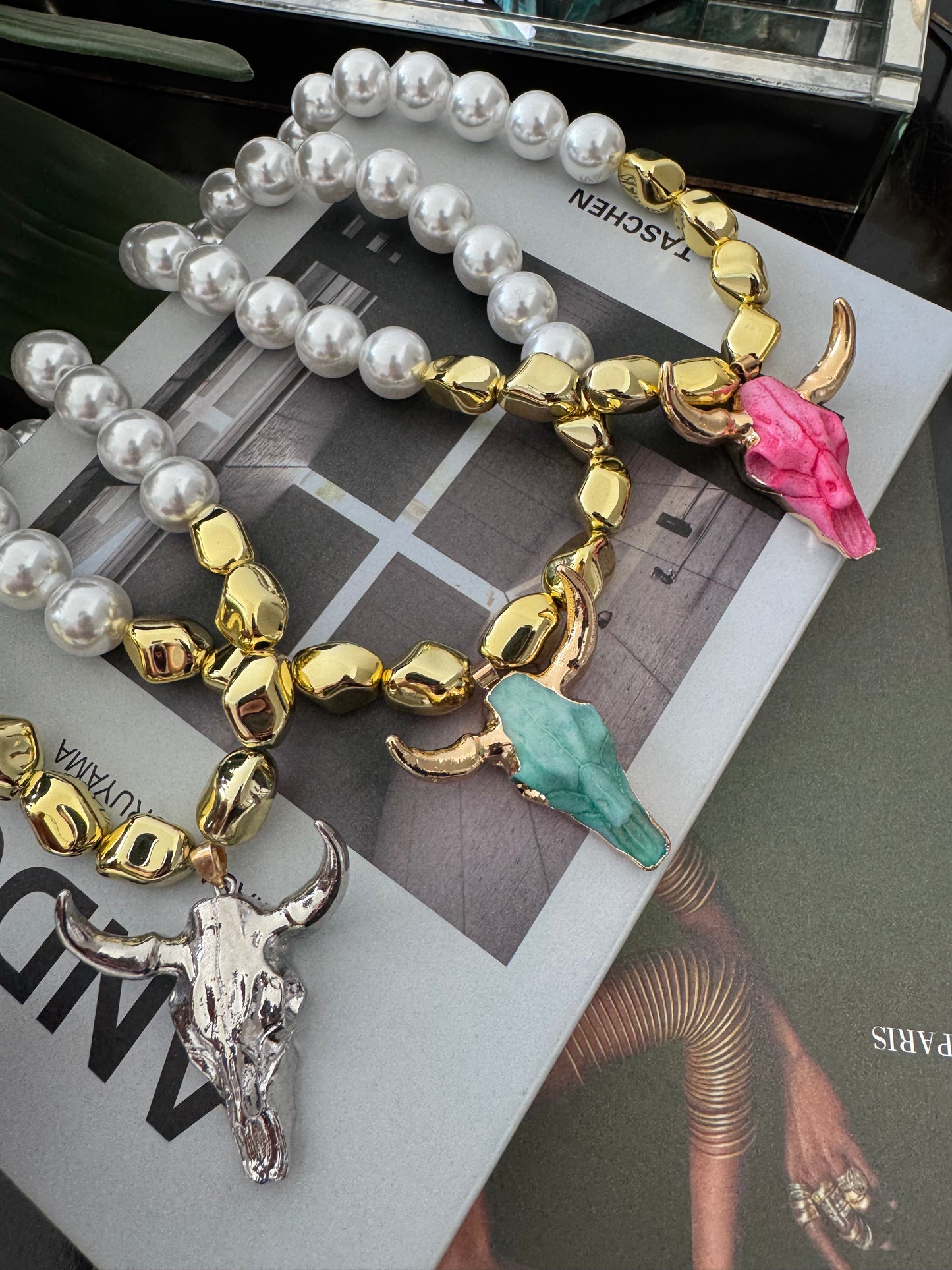 SILVER & PEARLS