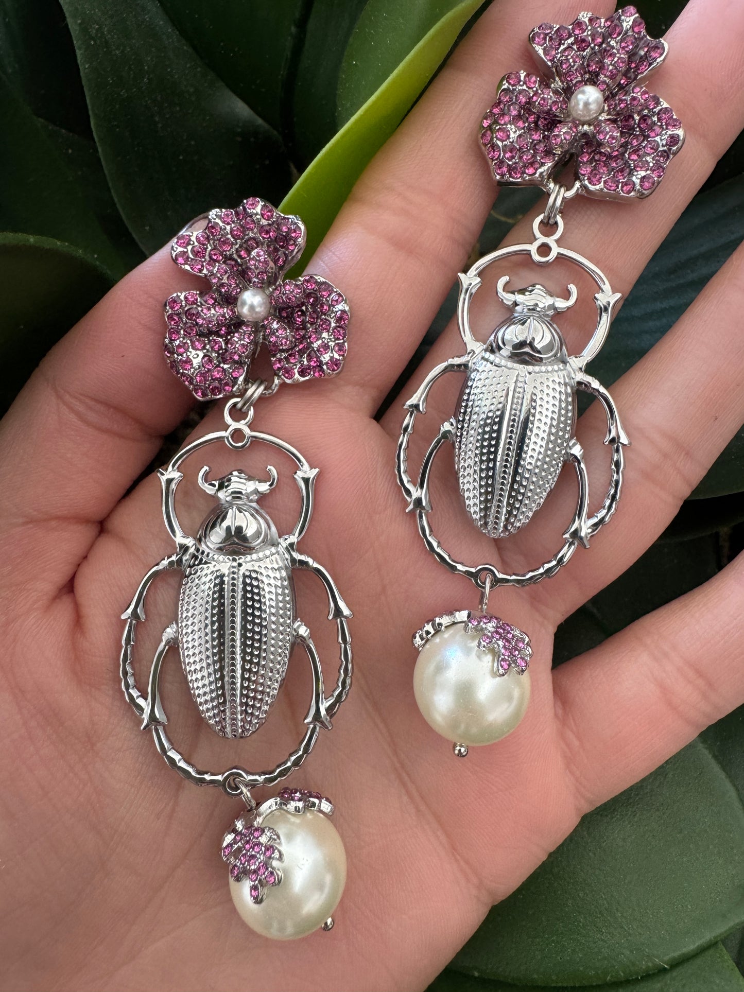 PEARLS & BUG